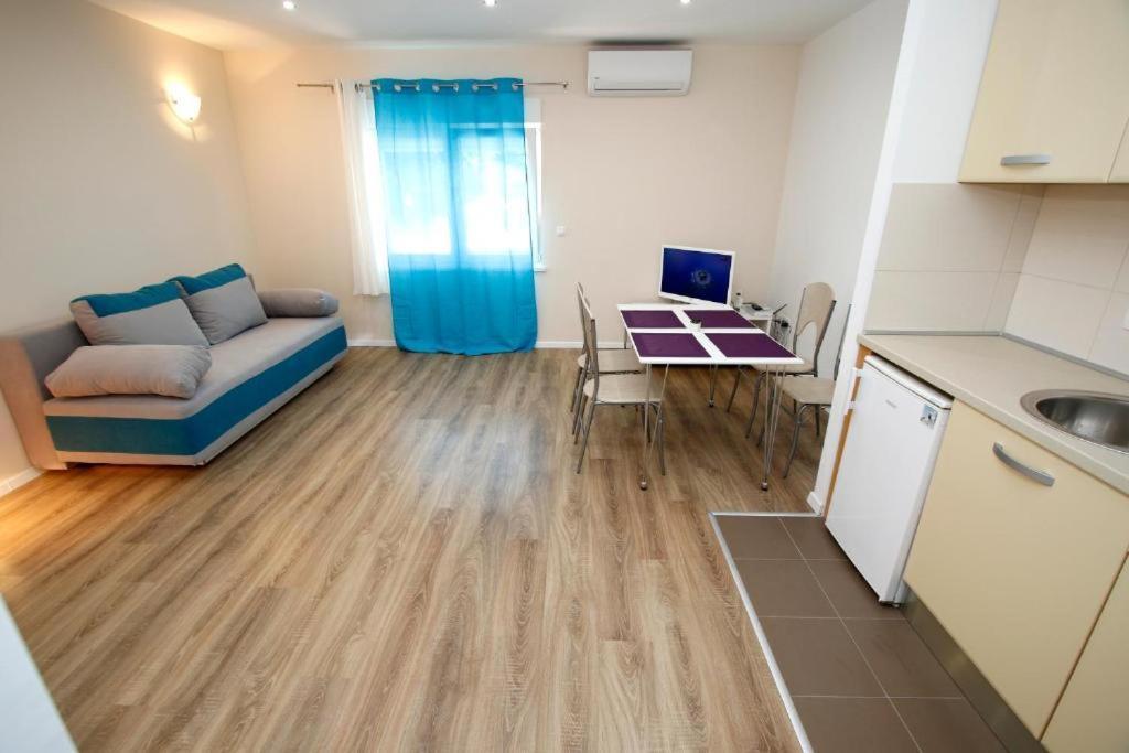 Apartmani Sea Star Makarska Zewnętrze zdjęcie