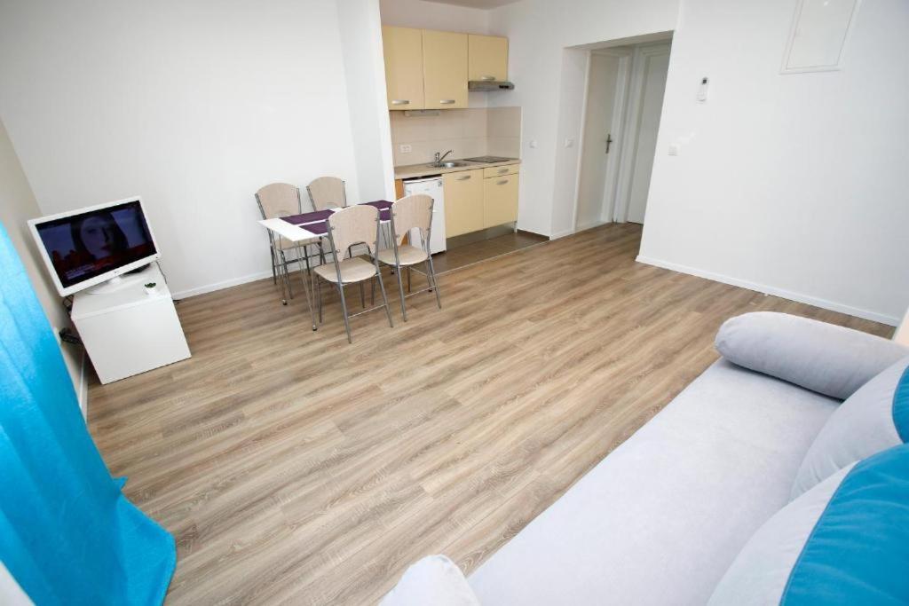 Apartmani Sea Star Makarska Zewnętrze zdjęcie